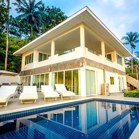 Exclusive Beachfront Villa